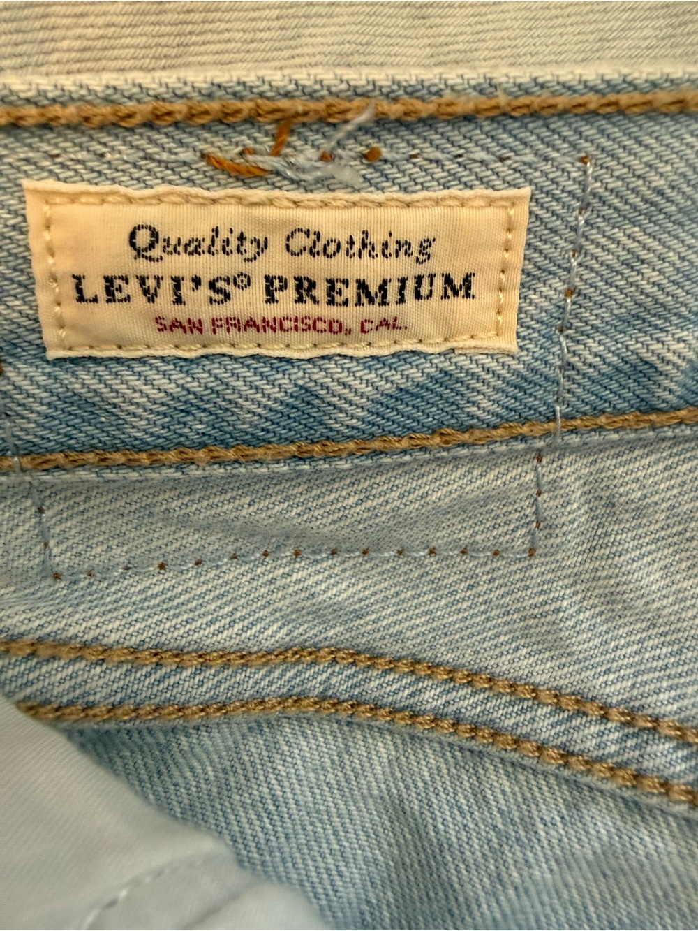 Levi’s LVC wedgie shorts frayed hem 28 light wash - Picture 5 of 6